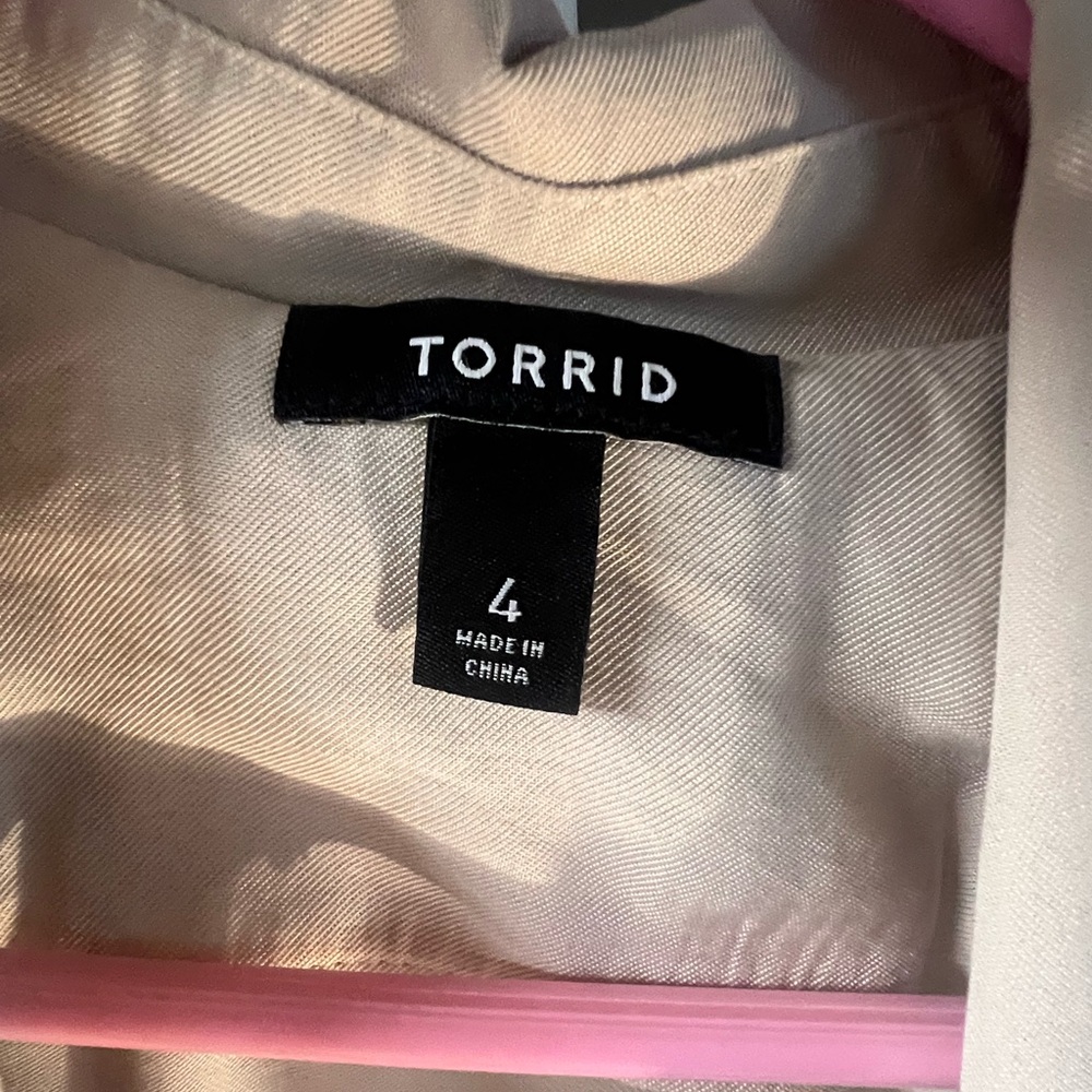 Lightweight Jacket - Picture 2 of 6